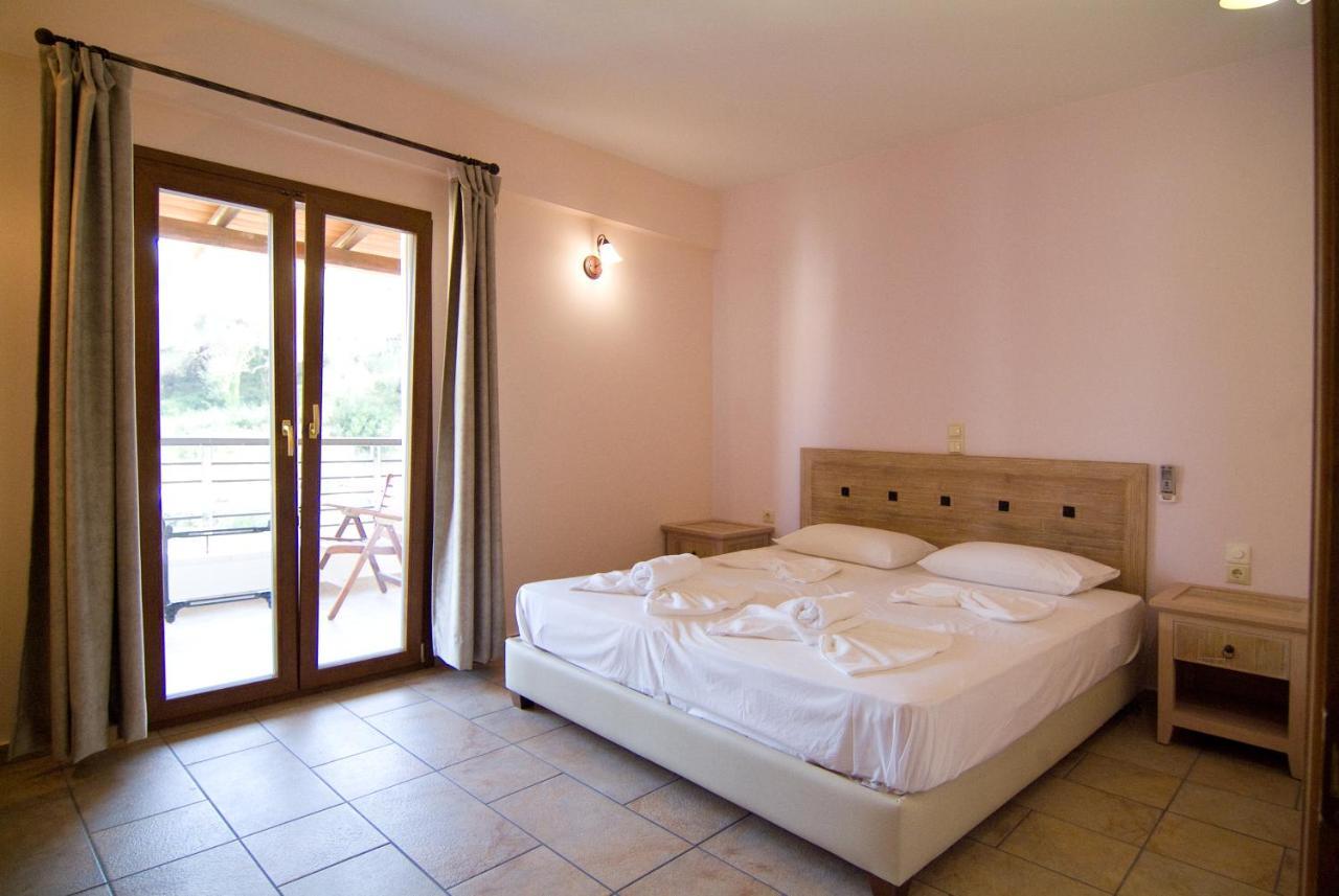 Dalouda Apartment Parga Exterior photo