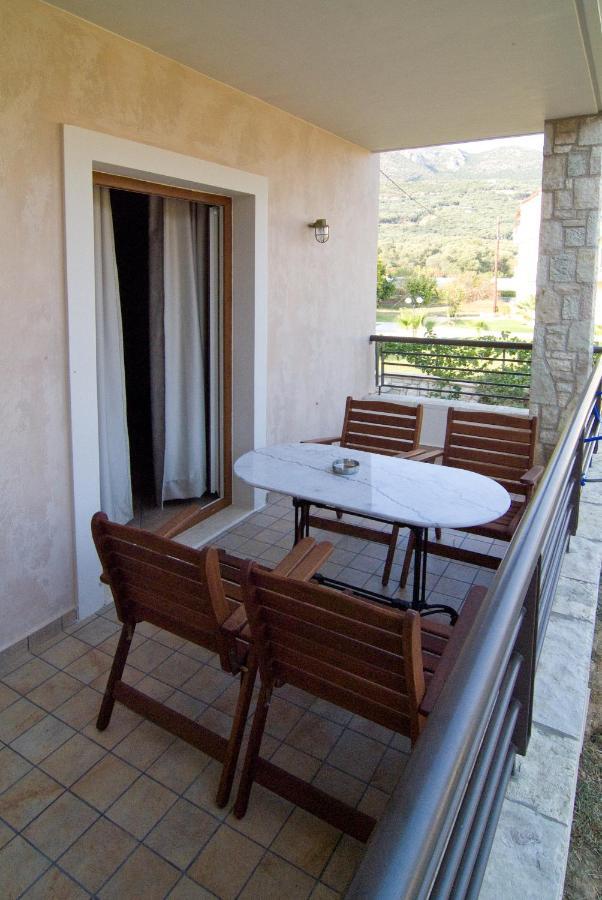 Dalouda Apartment Parga Exterior photo