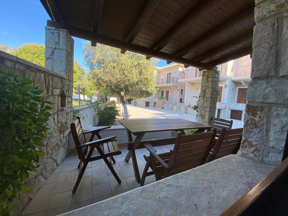 Dalouda Apartment Parga Exterior photo