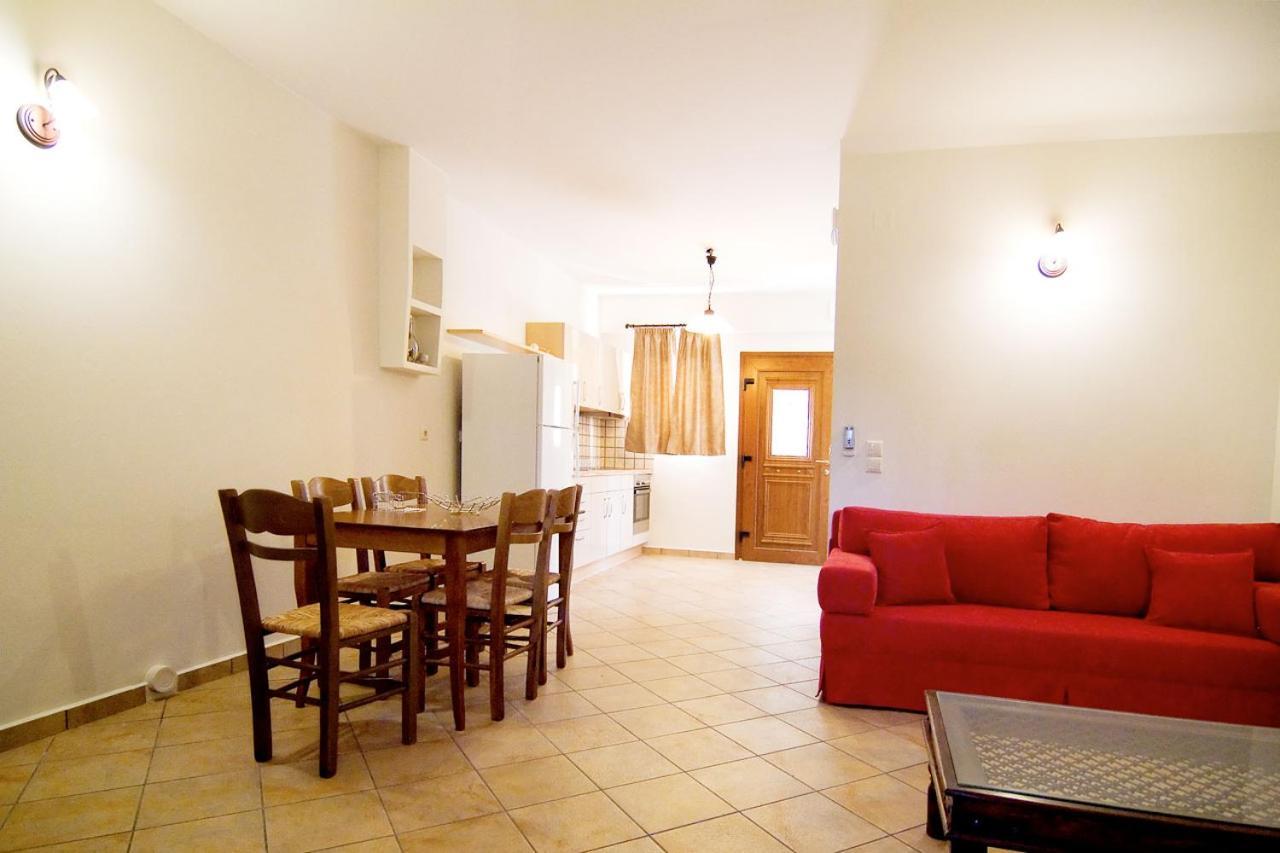 Dalouda Apartment Parga Exterior photo